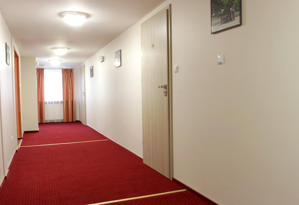 Hotel Dukat Biała Podlaska Esterno foto