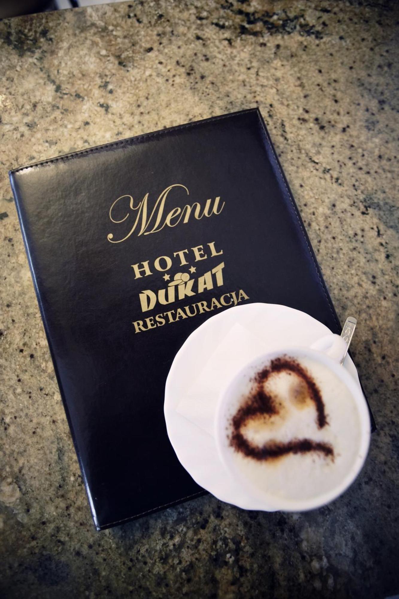Hotel Dukat Biała Podlaska Esterno foto