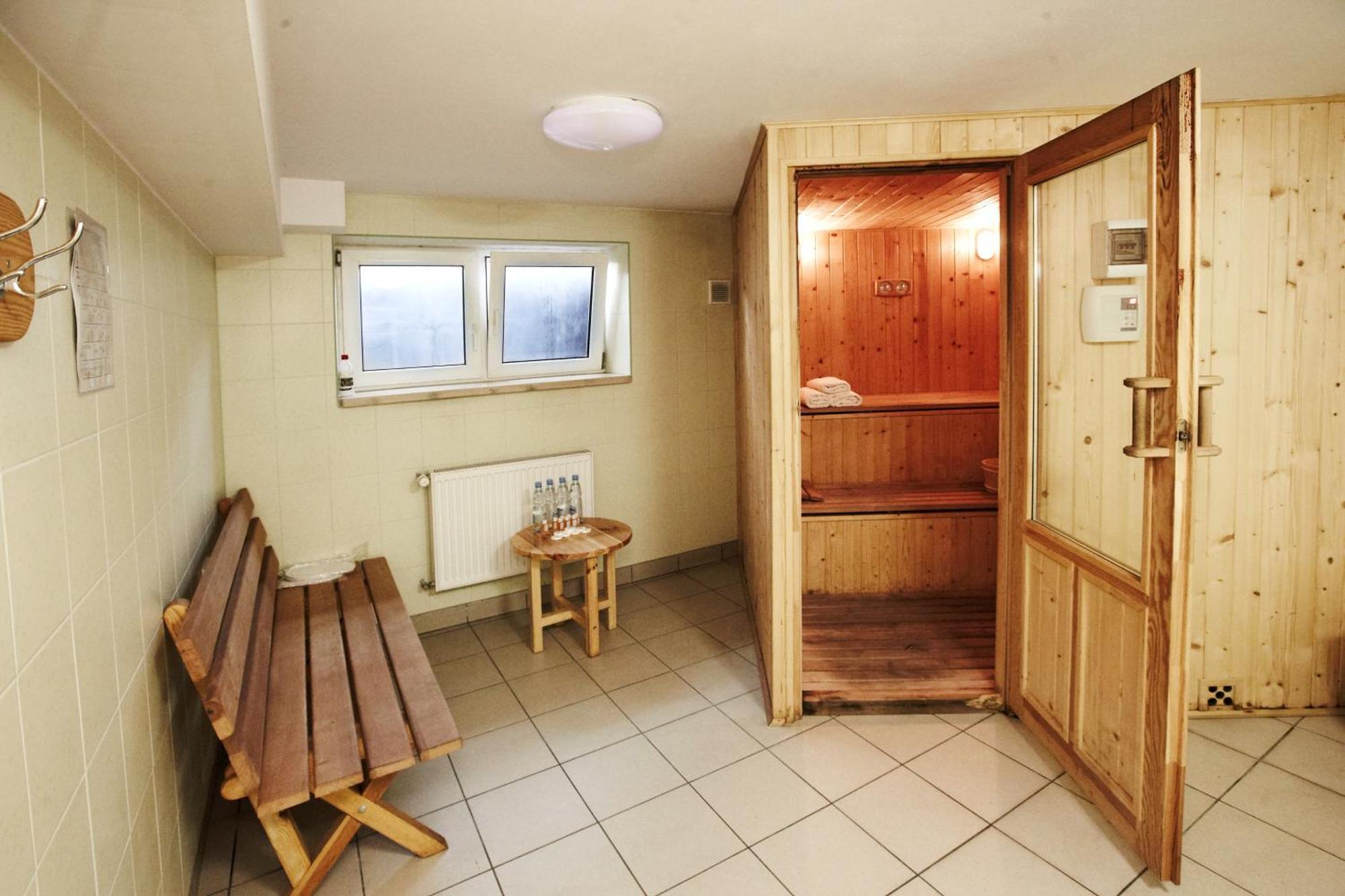 Hotel Dukat Biała Podlaska Esterno foto