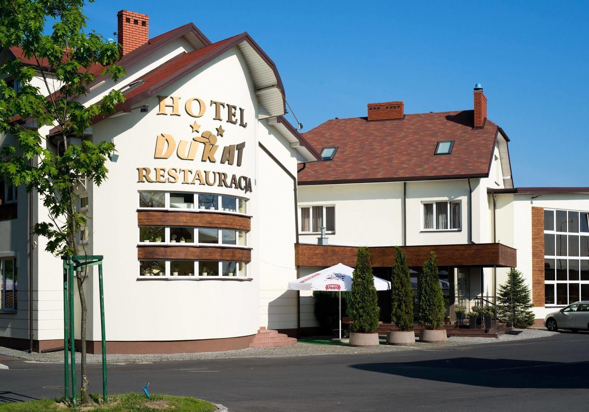 Hotel Dukat Biała Podlaska Esterno foto