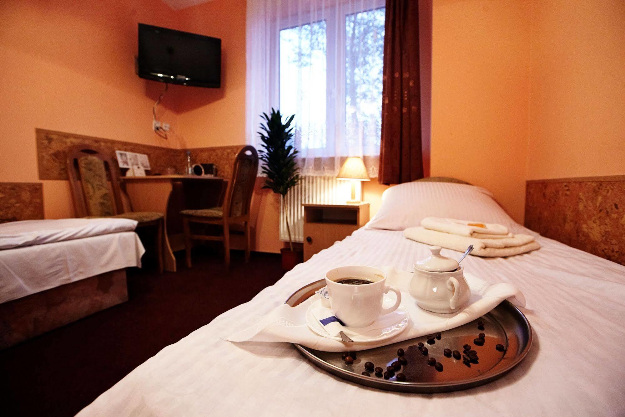 Hotel Dukat Biała Podlaska Esterno foto
